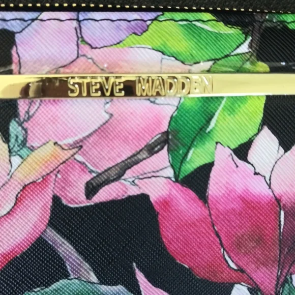 NWT STEVE MADDEN WRISTLET WALLET CASE ORGANIZER - Picture 8 of 9